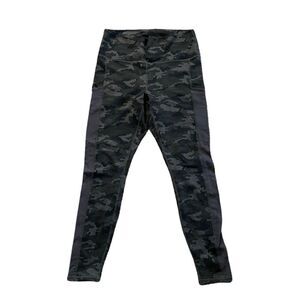 POWERHOLD BY FABLETICS Camo Leggings Size Small